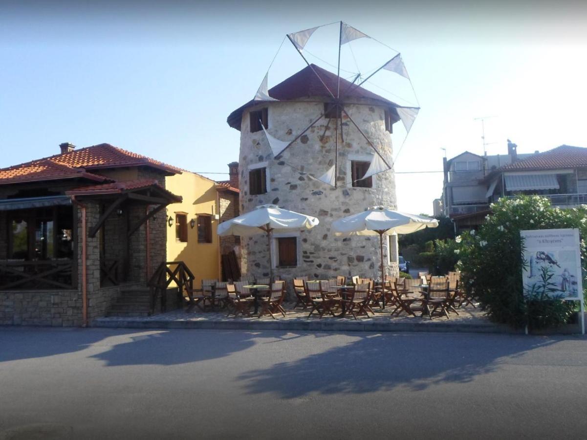 Villa Ilyos Ієрісос Екстер'єр фото